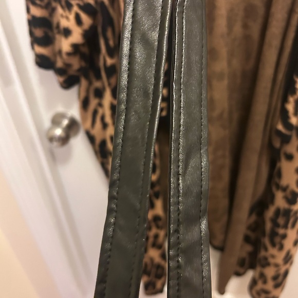 Lane Bryant leopard long sweater wrap - Picture 4 of 4